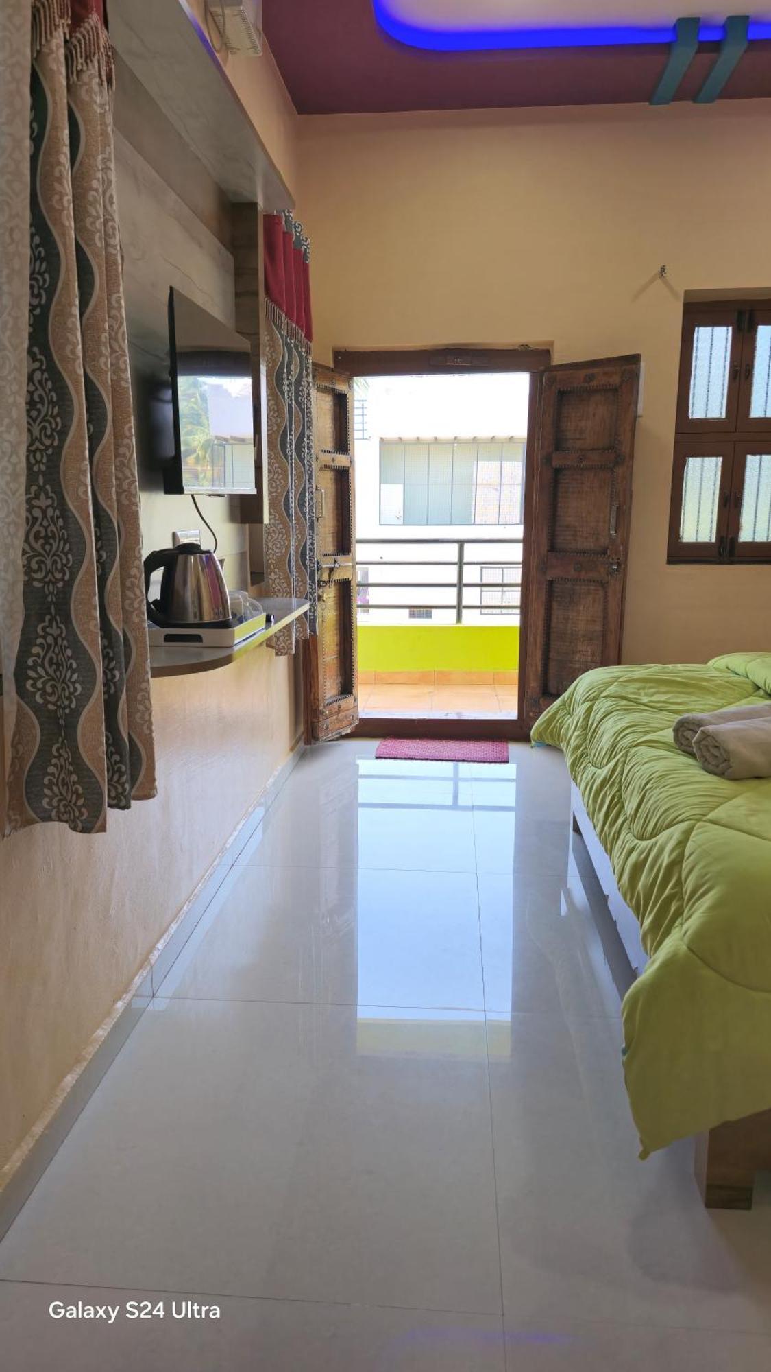 Abhi Homestay Hampi Exterior photo