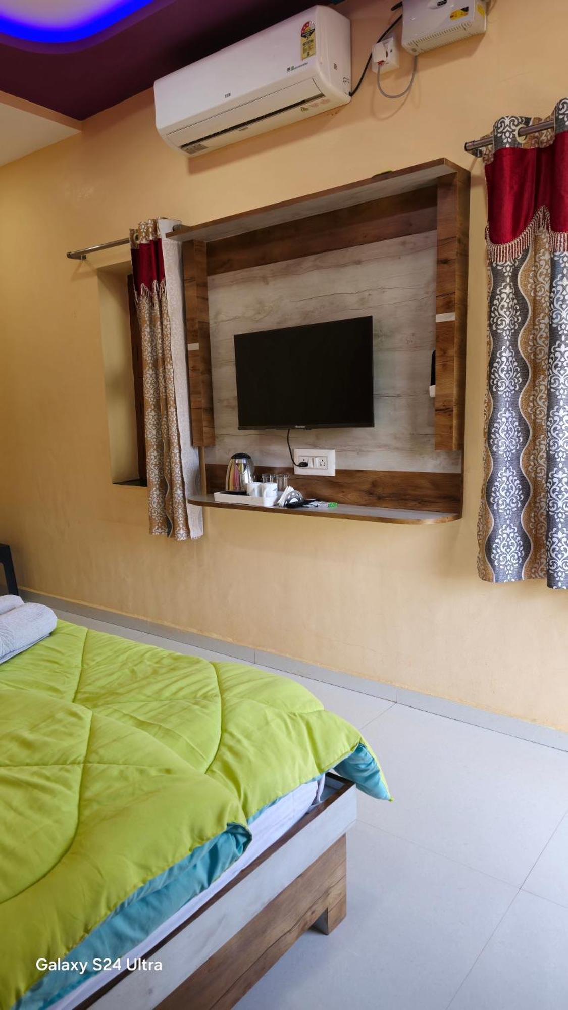 Abhi Homestay Hampi Exterior photo